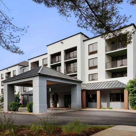 Courtyard By Marriott Portsmouth Hotel Bagian luar foto