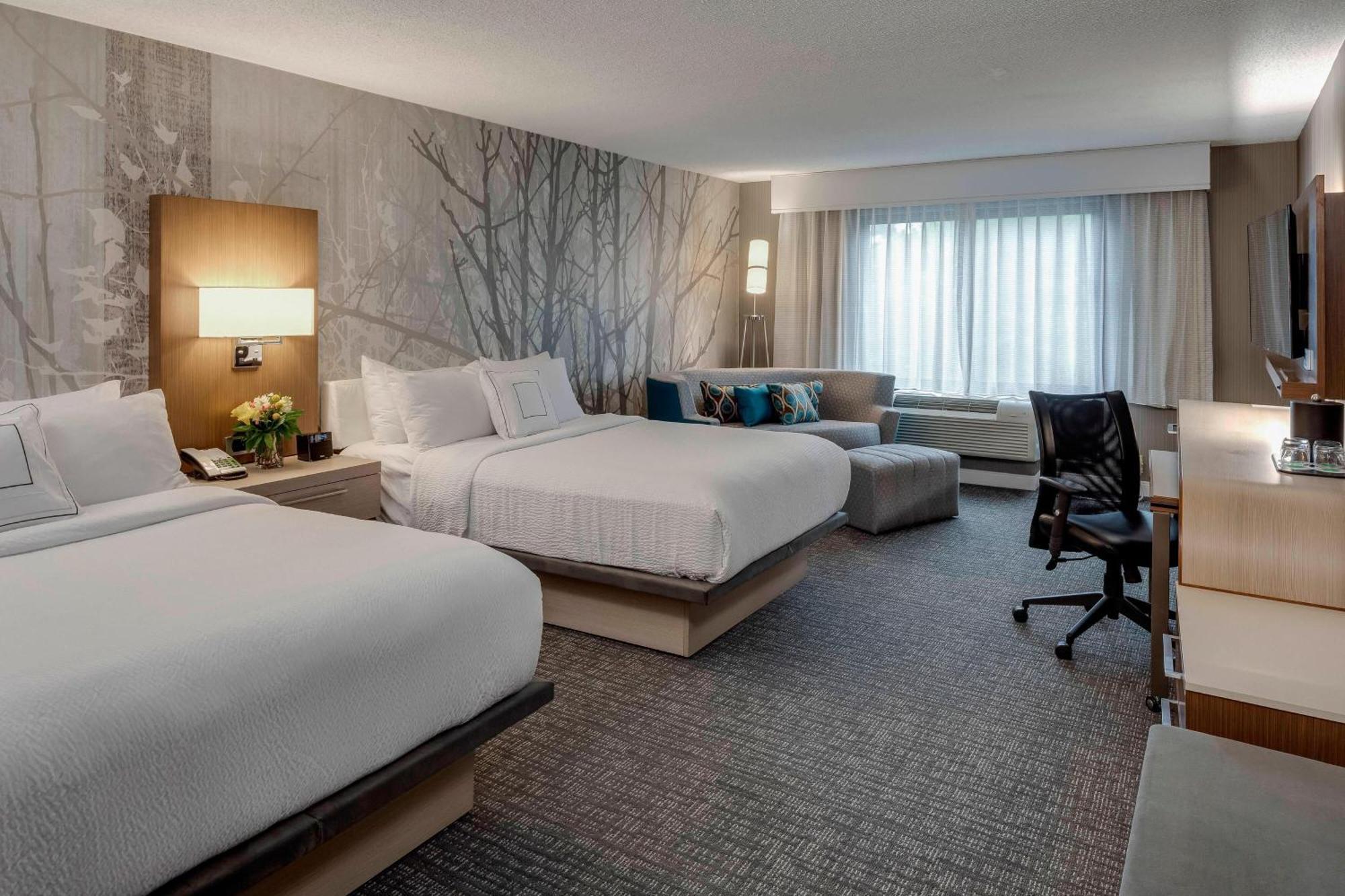 Courtyard By Marriott Portsmouth Hotel Bagian luar foto
