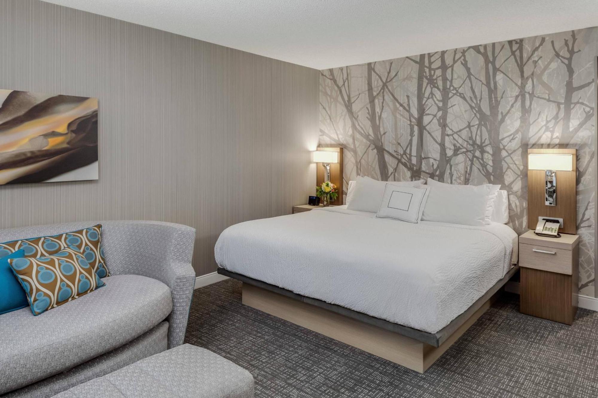 Courtyard By Marriott Portsmouth Hotel Bagian luar foto