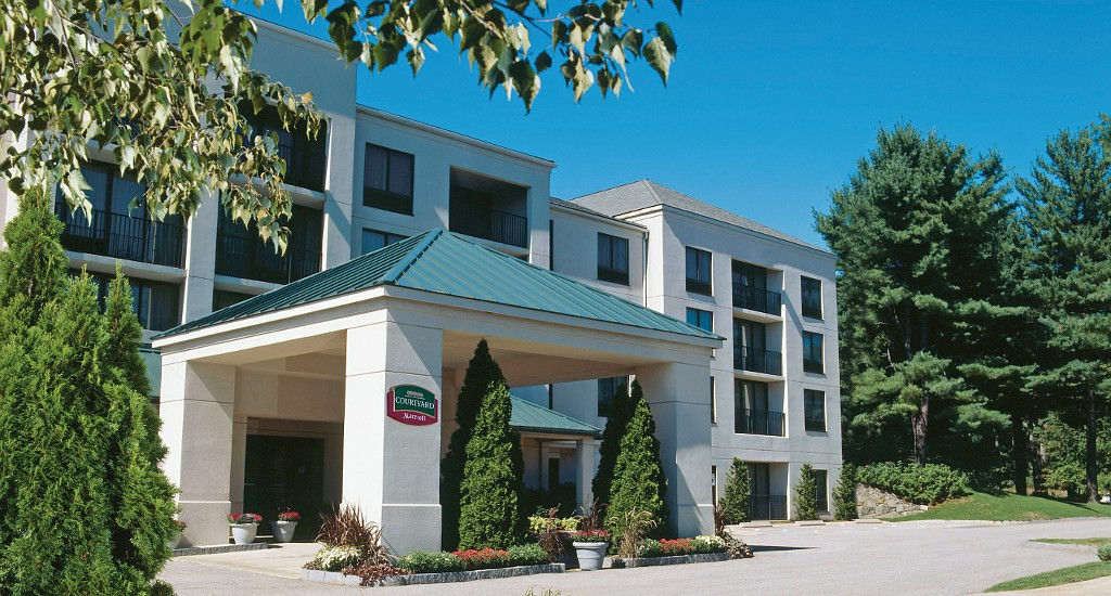 Courtyard By Marriott Portsmouth Hotel Bagian luar foto