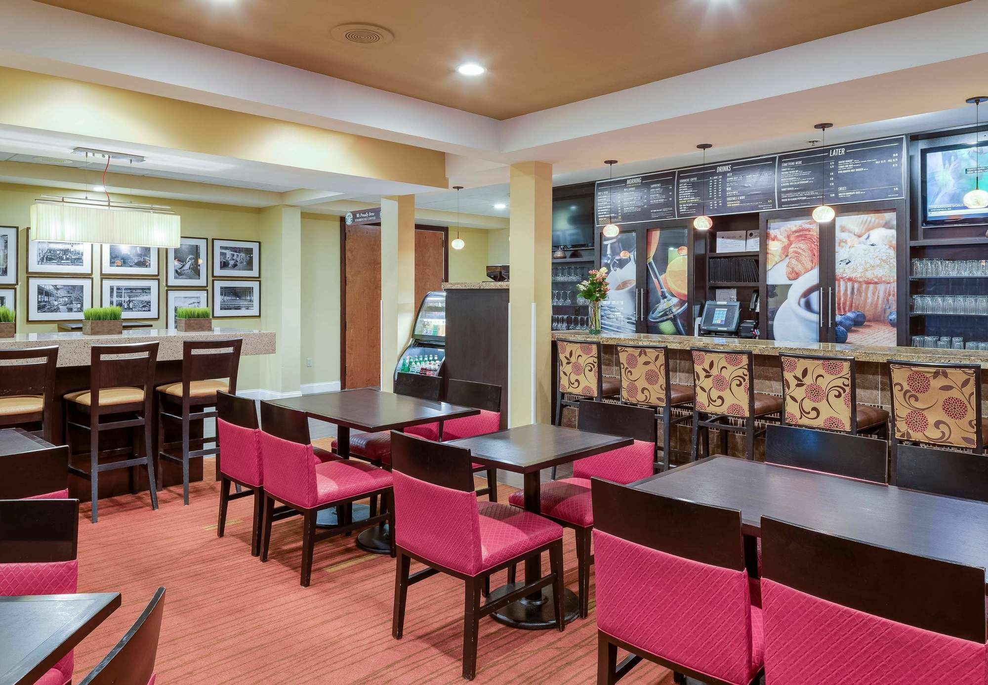 Courtyard By Marriott Portsmouth Hotel Bagian luar foto