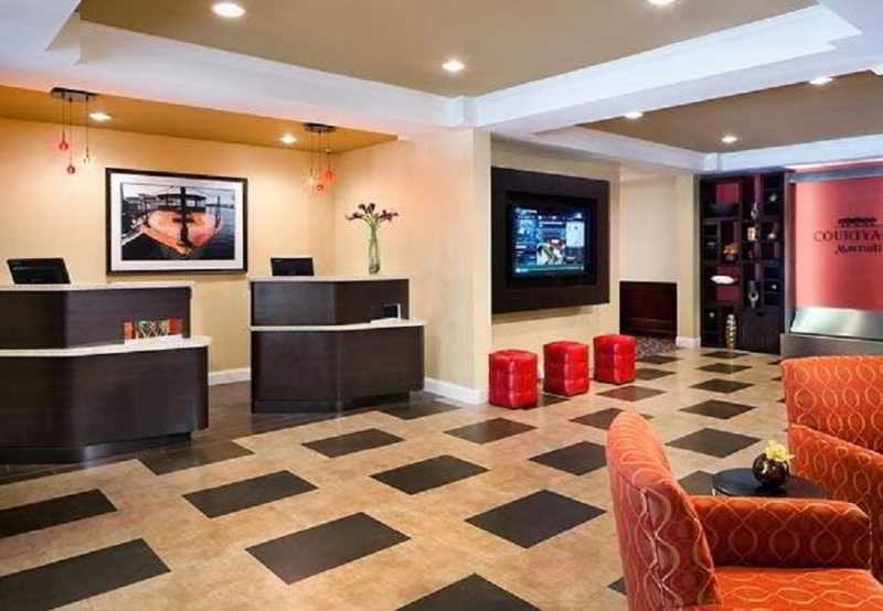 Courtyard By Marriott Portsmouth Hotel Bagian luar foto